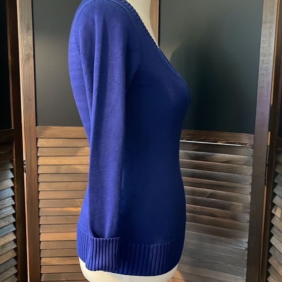Active Basic V Neck Royal Blue Sweater - Picture 3 of 7